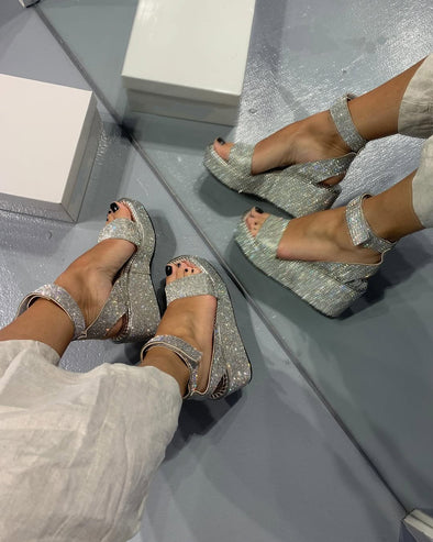 2025 Sparkling Sandals