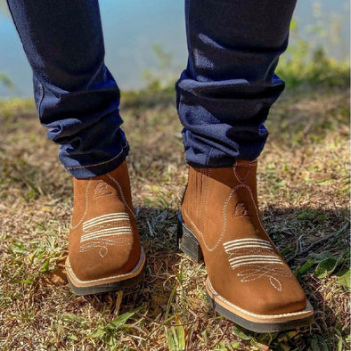 Millar Round-Toe Martin Boots